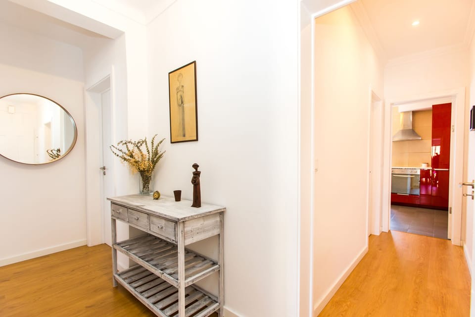 2 Bedroom Apartment - Main Entrance