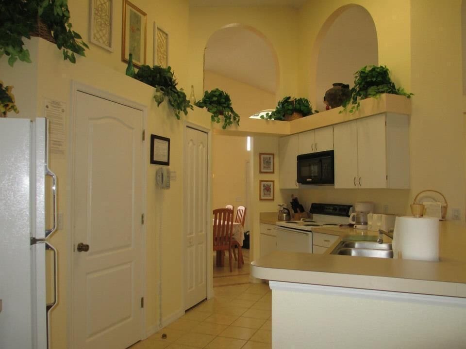 Full size appliances including fridge and stove and dishwasher