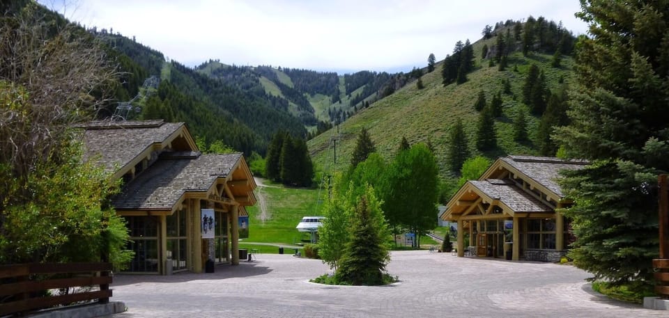 Short walk to River Run Lodge - Mt. Baldi