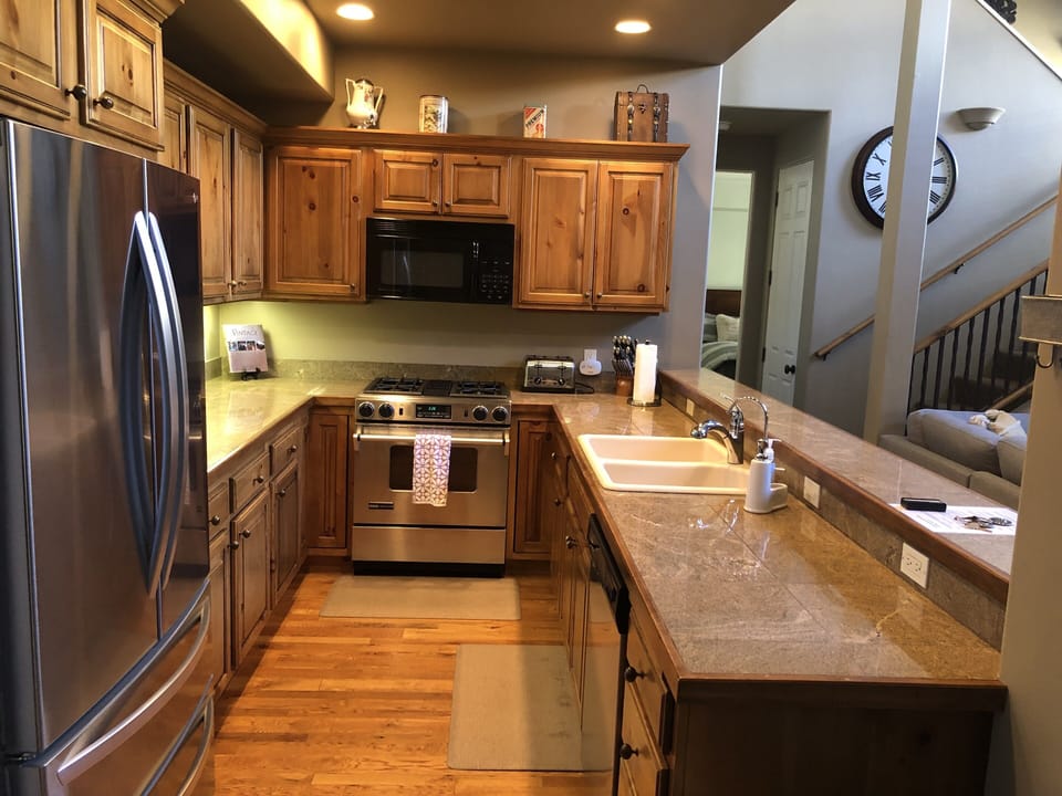 Fully equipped modern kitchen