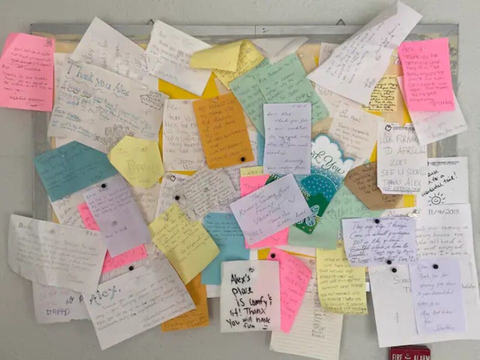 Thank you notes left by prior guest who also enjoyed staying leave us your note