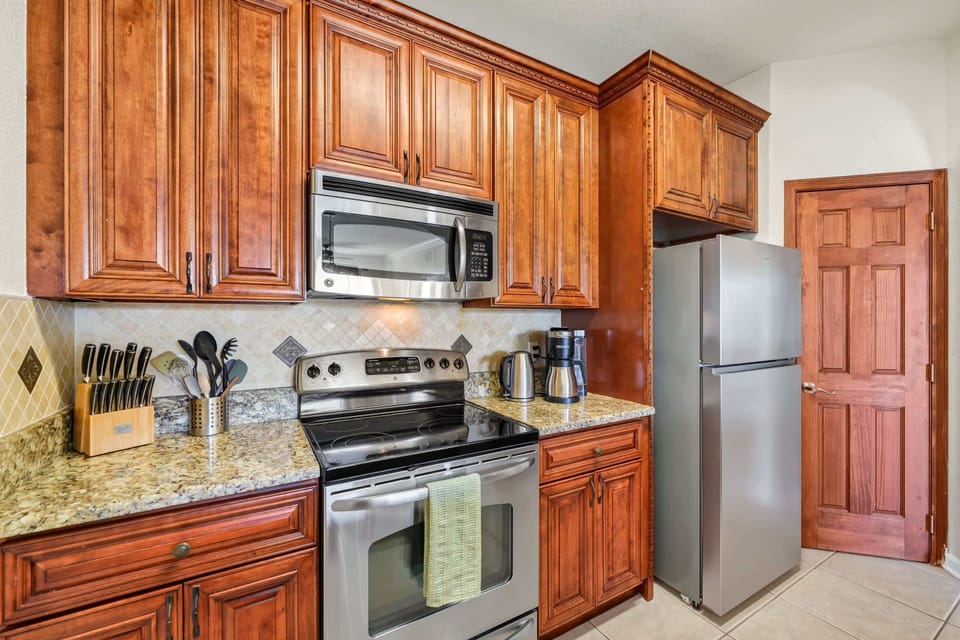 Fully equipped kitchen