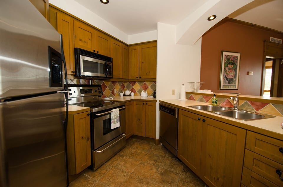 Fully-Featured Kitchen