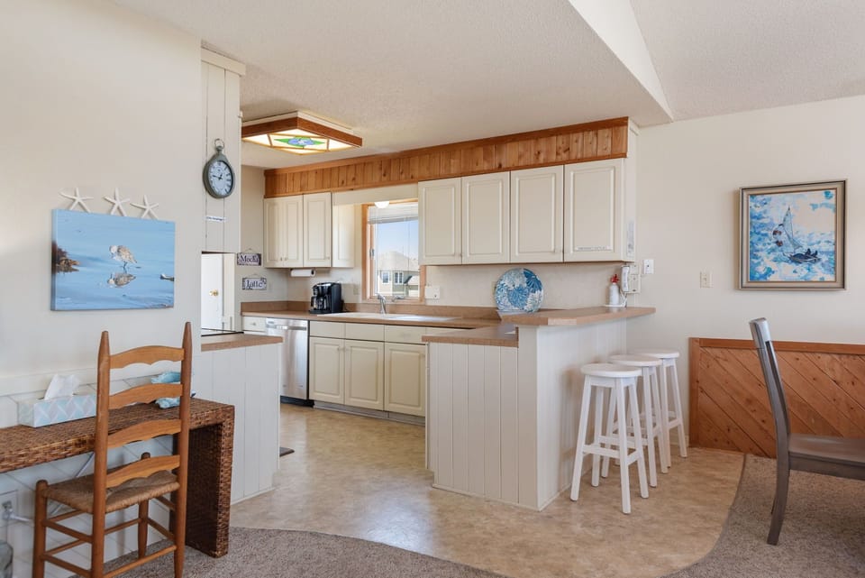 Fully stocked kitchen.