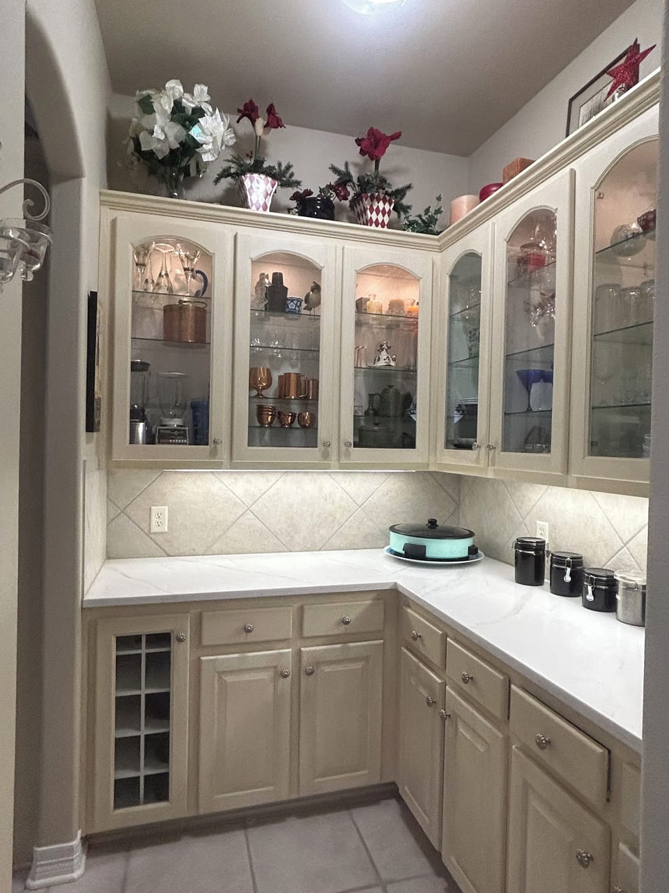 Butlers Pantry for serving formal meals in the ajoining dining room.