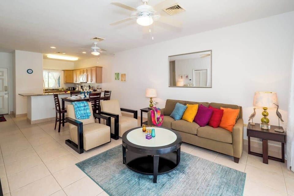 Colonial Kai - Living area