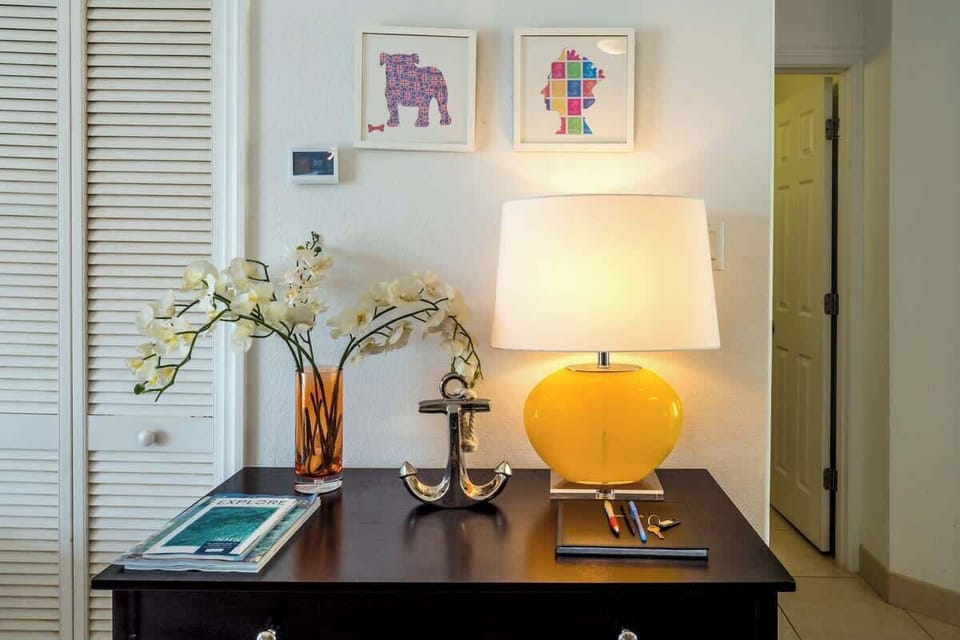 Colonial Kai - Decor