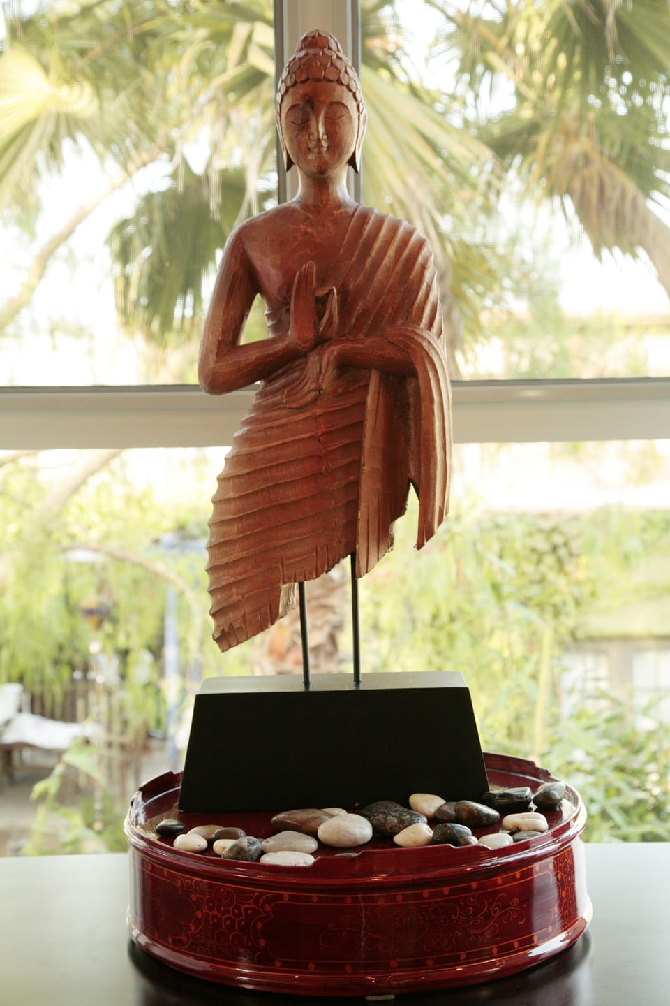 A Tranquil & Serene Retreat, where the Ocean Air & Bird Songs Soothe & Welcome
