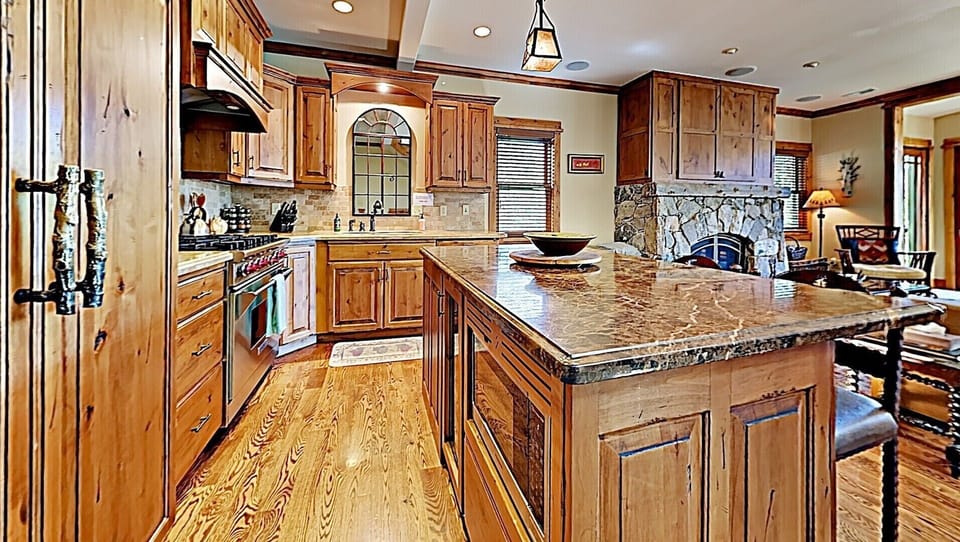 Luxury granite kitchen with sub-zero refrigerator, wolf stove/oven, much more!