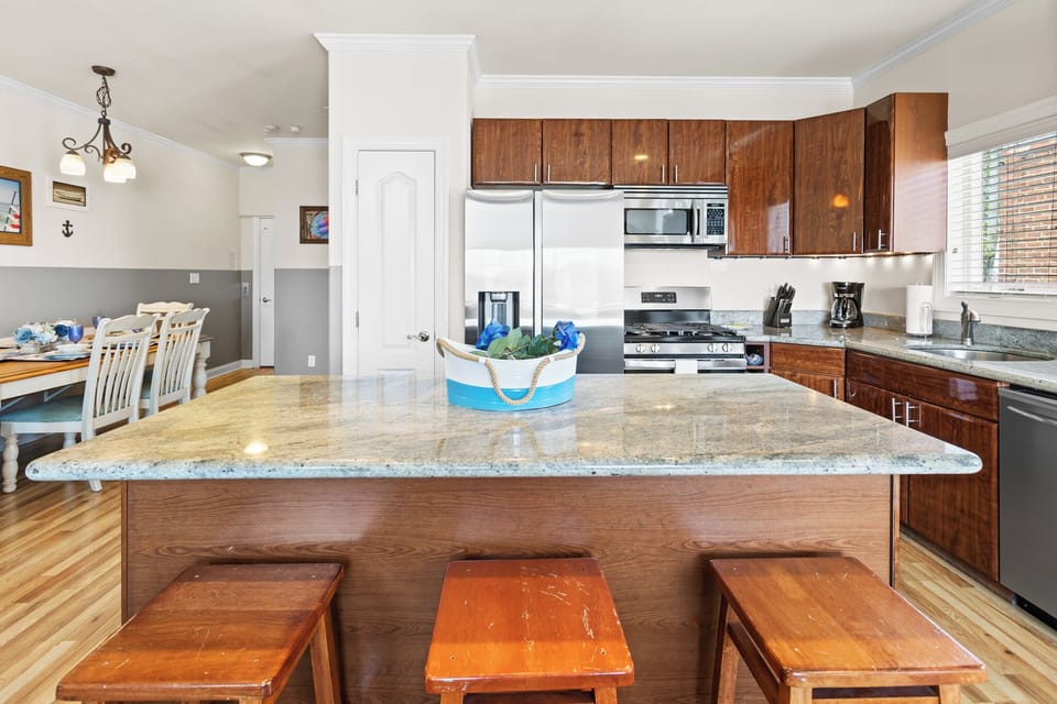 ❤️ Experience for yourself our Wonderful Kitchen with granite countertops and be