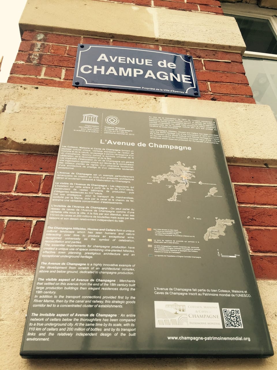 AVENUE de CHAMPAGNE- 5 minutes of walk from my apartment