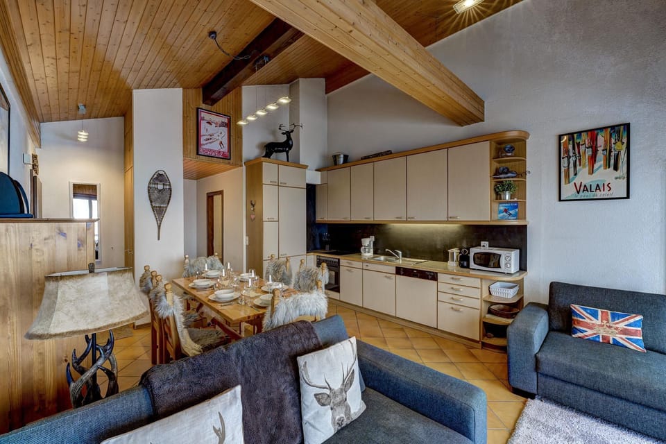 Living-dining room