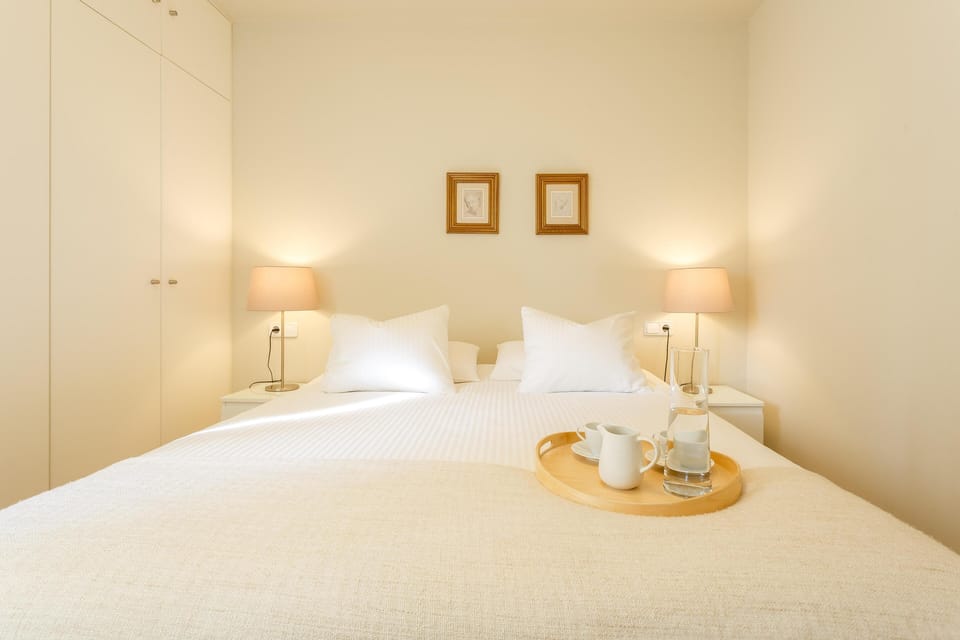 two pair of pillows per guest