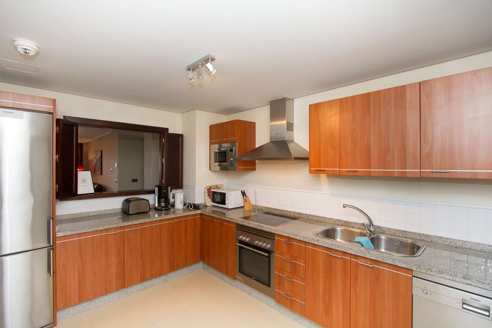 Well equipped kitchen