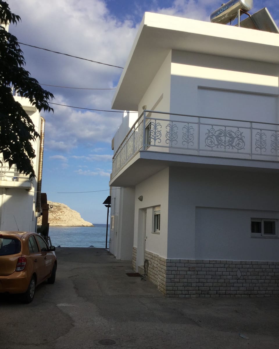Water views of the Sea - so convenient especially if you have kids!