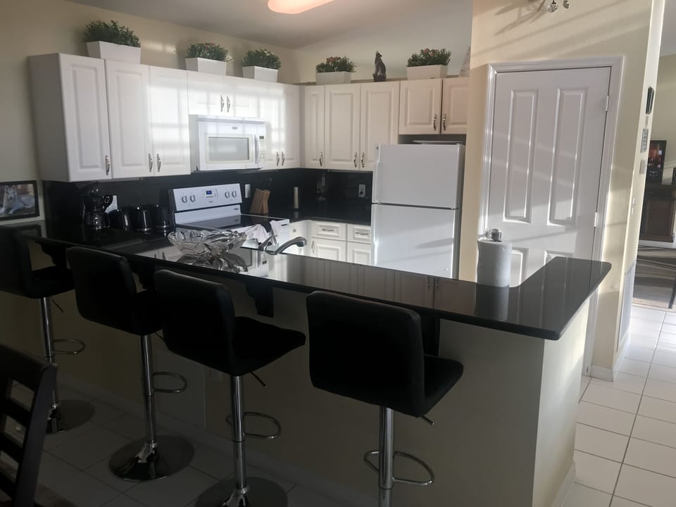Breakfast bar