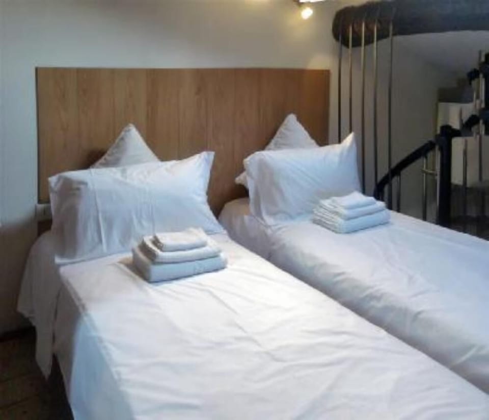 Bedroom2