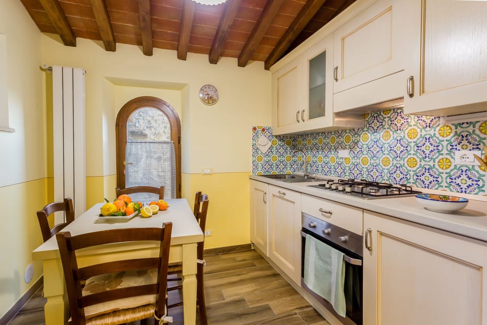 Cottage Olivo  Kitchen
www.monti1824.com