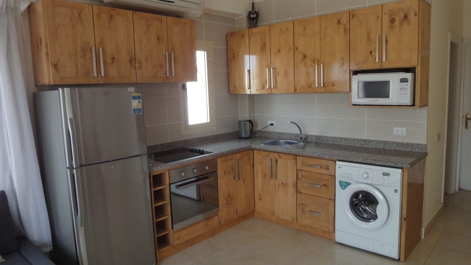 The new (April 2018) well equipped kitchen