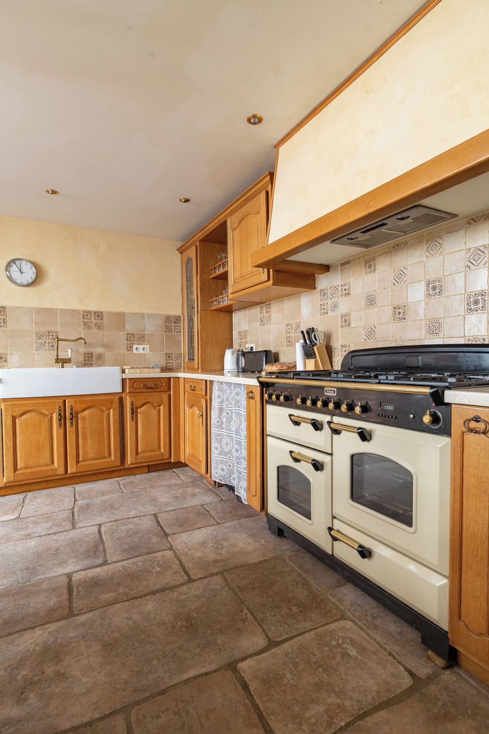 Kitchen with double oven