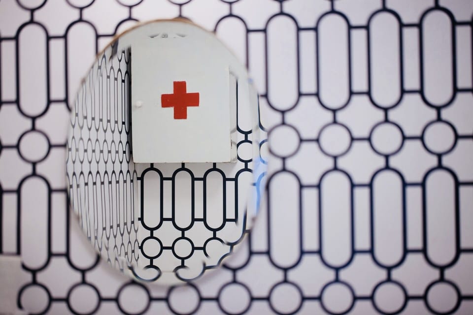 even this traditional first aid cabinet has a long history !