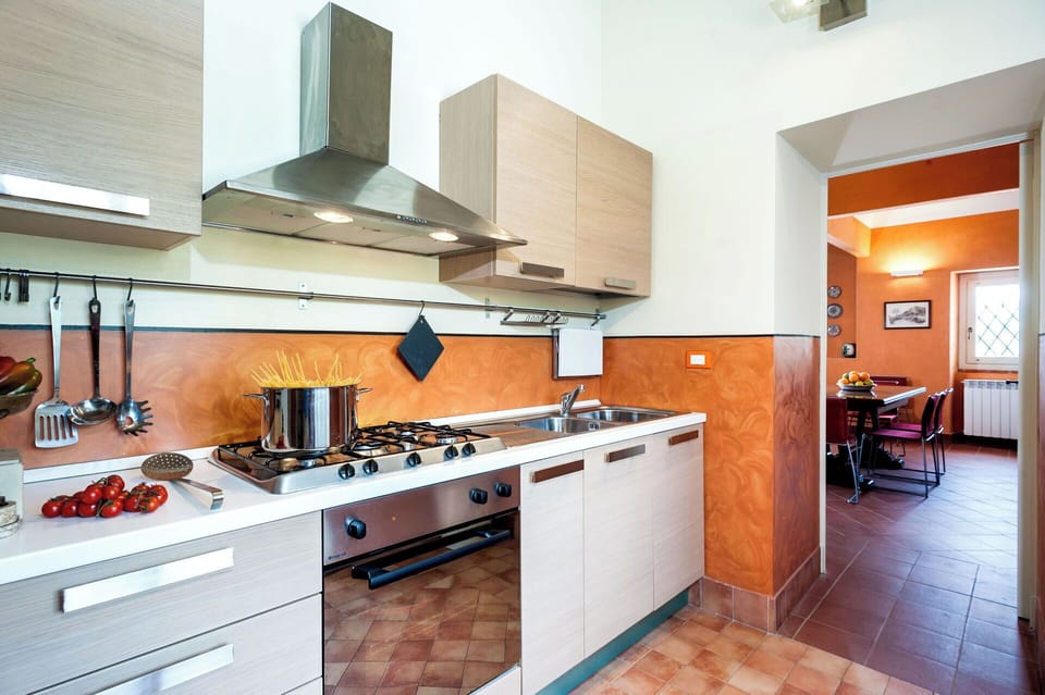 Kitchen with dishwasher