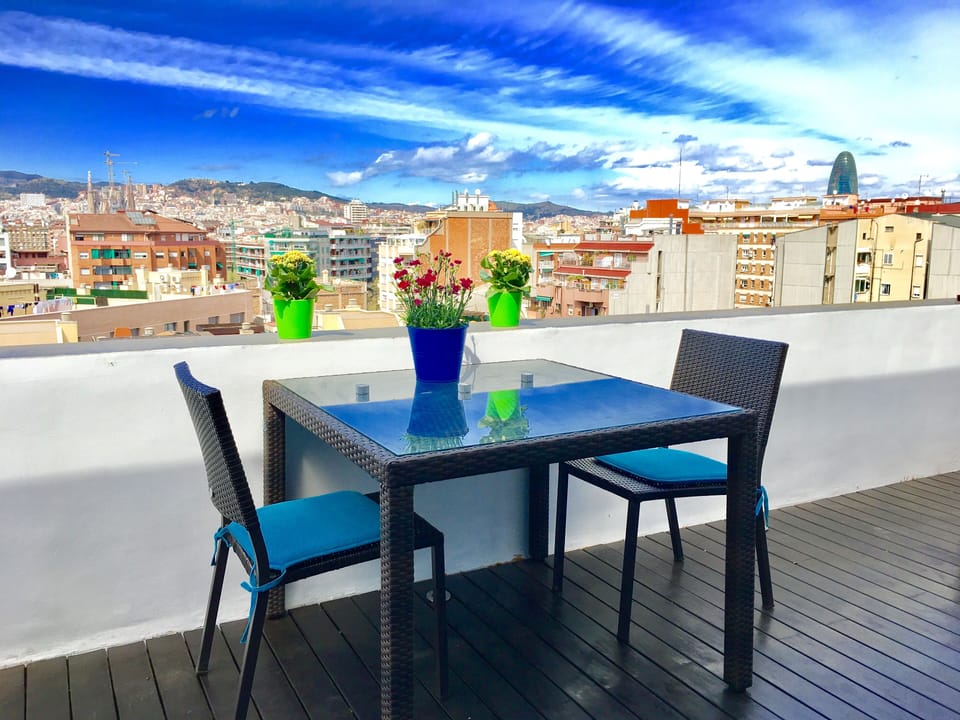 NEW BIGGER AND MORE COMFORTABLE TERRACE TABLE ON THE PANORAMIC TERRACE