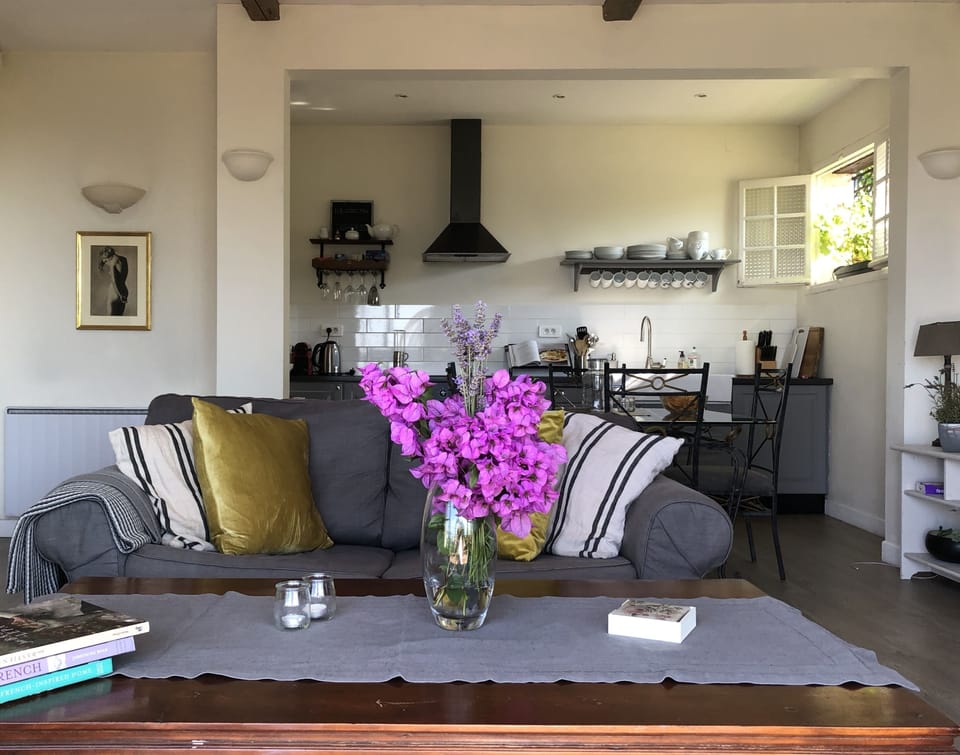 Open plan kitchen and dining