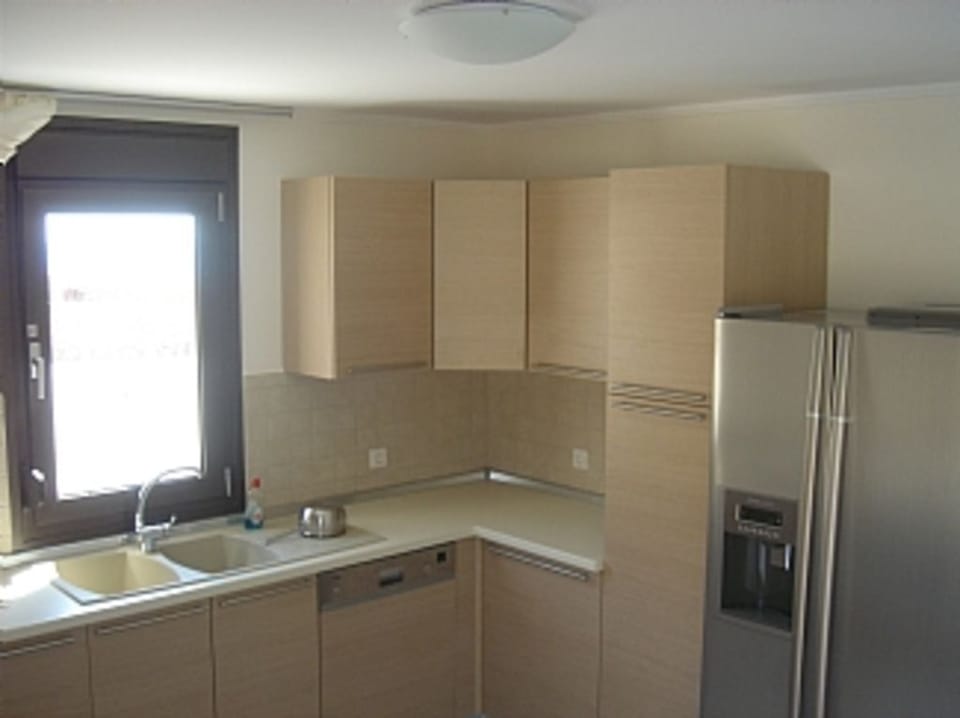 Large fully equipped modern kitchen