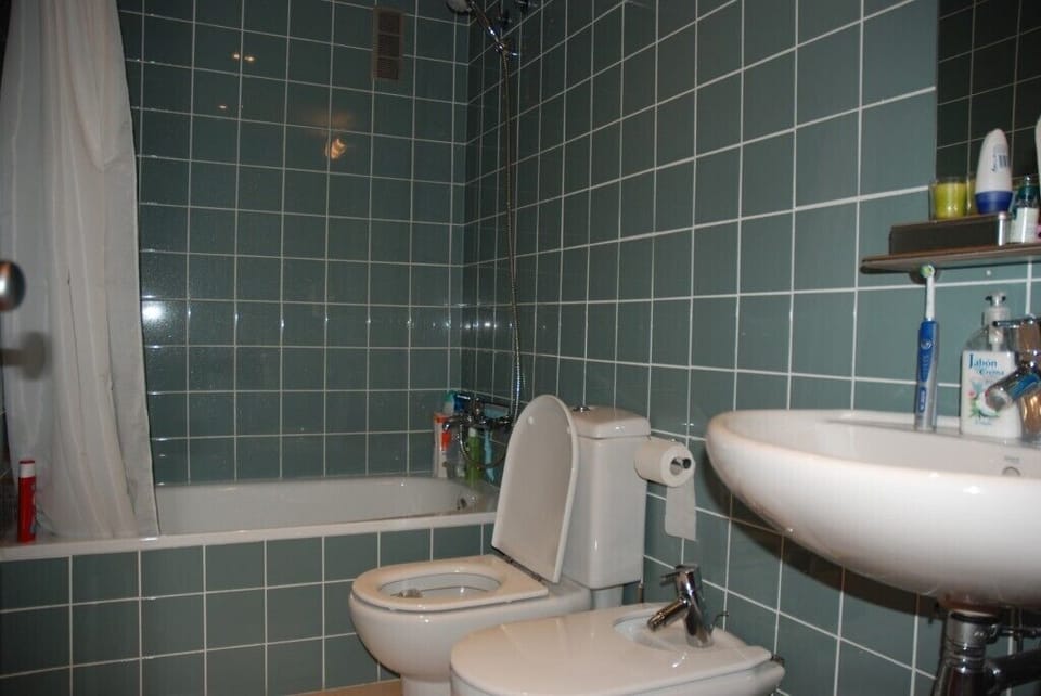 Bathroom 2