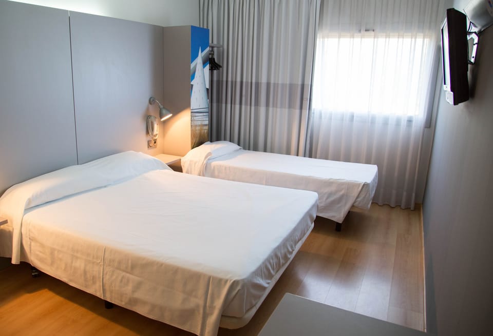 In-room safe, desk, blackout drapes, free WiFi
