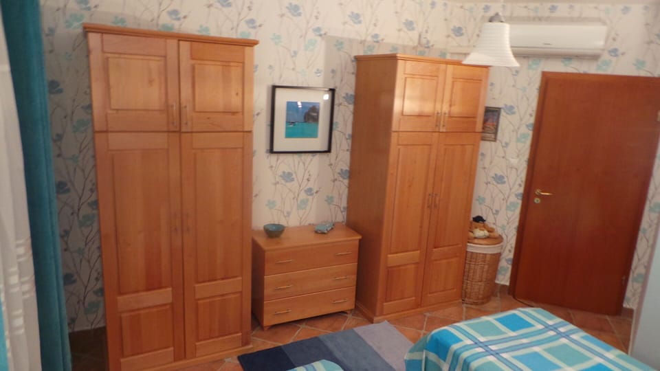 Fully equipped bedroom 3, all bedrooms have A/C and window insect screens.