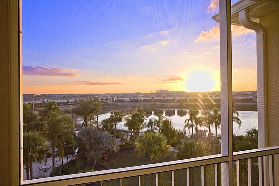 Enjoy beautiful Florida sunsets on the lake from the balcony.