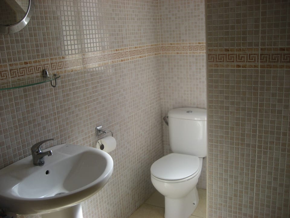 Ensuite Shower Room