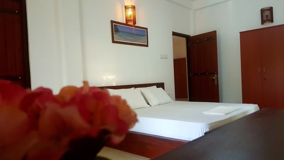 Deluxe Double Room, 1 King Bed, Balcony, Garden Area | 2 bedrooms, desk, soundproofing, iron/ironing board