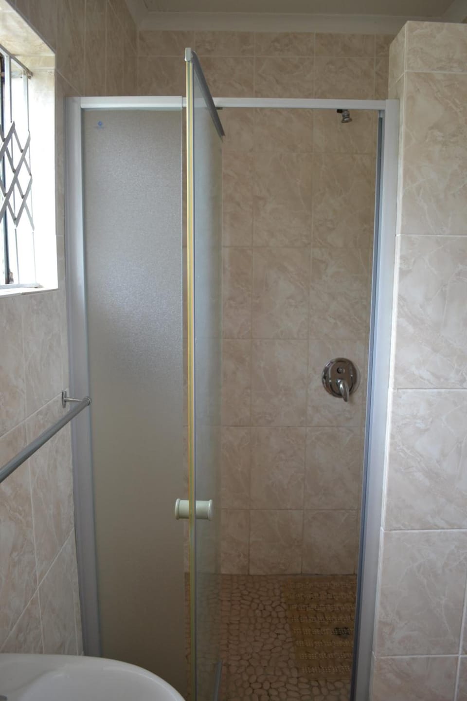 Shower, towels