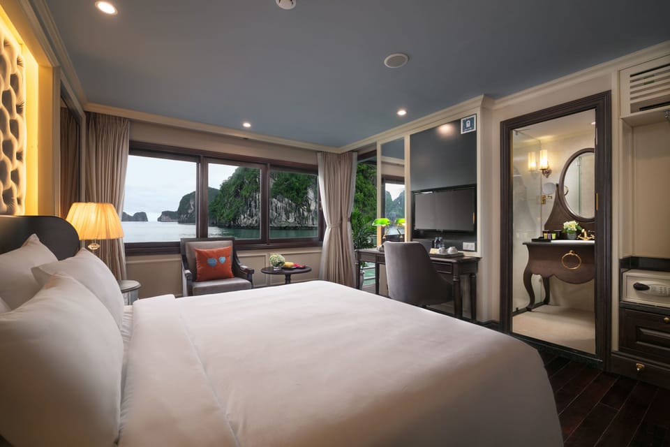 Elegant Balcony Suite - Double Bed - Full Board 2D1N | In-room safe, desk, blackout drapes, soundproofing