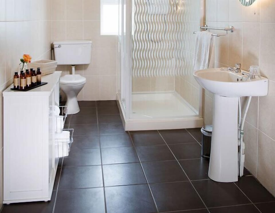 The Coast Lodge Bed and Breakfast in County Clare