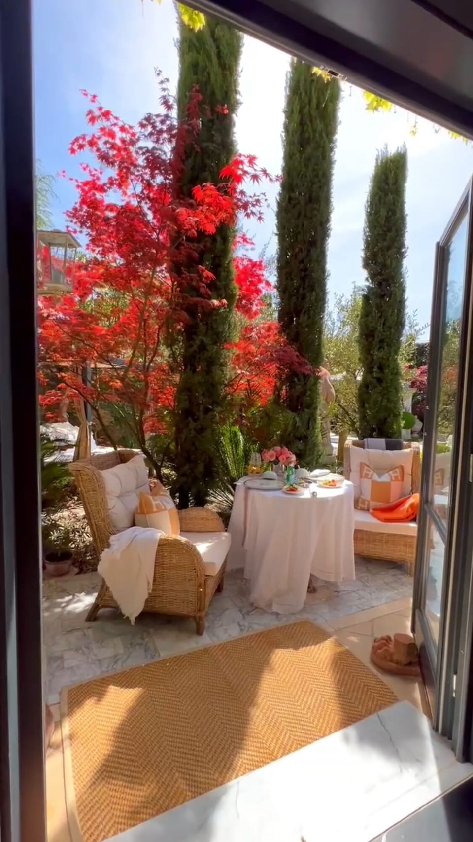 Outdoor dining