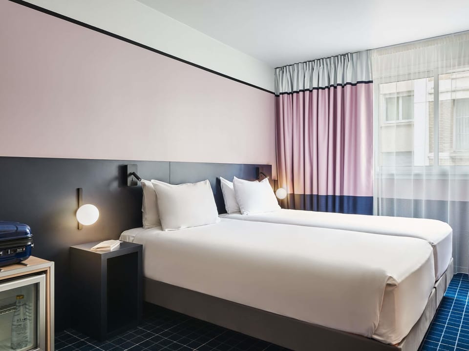 1 bedroom, premium bedding, minibar, in-room safe
