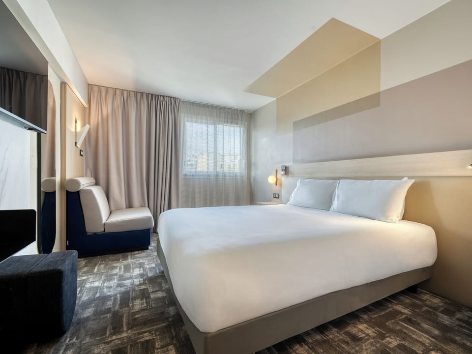 Superior Room, 1 Double Bed with Sofa bed | 1 bedroom, premium bedding, minibar, in-room safe