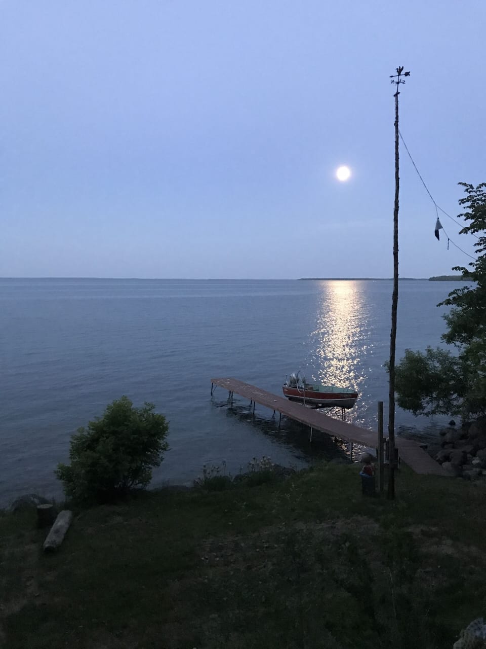 Goodnight, full moon.