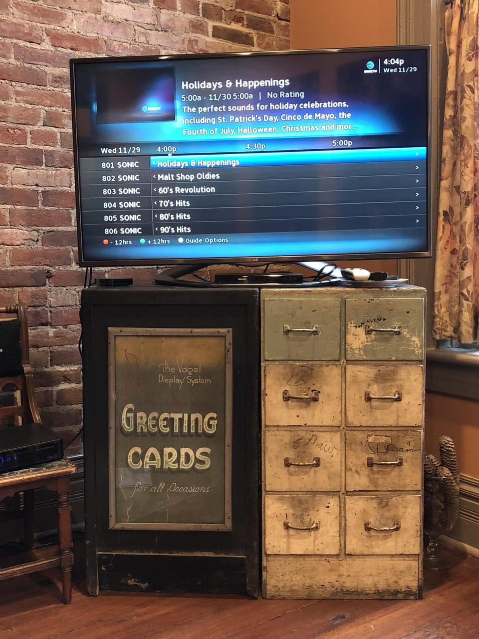 DirecTV, DVD Player, Apple TV
