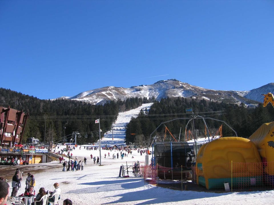 Snow and ski sports