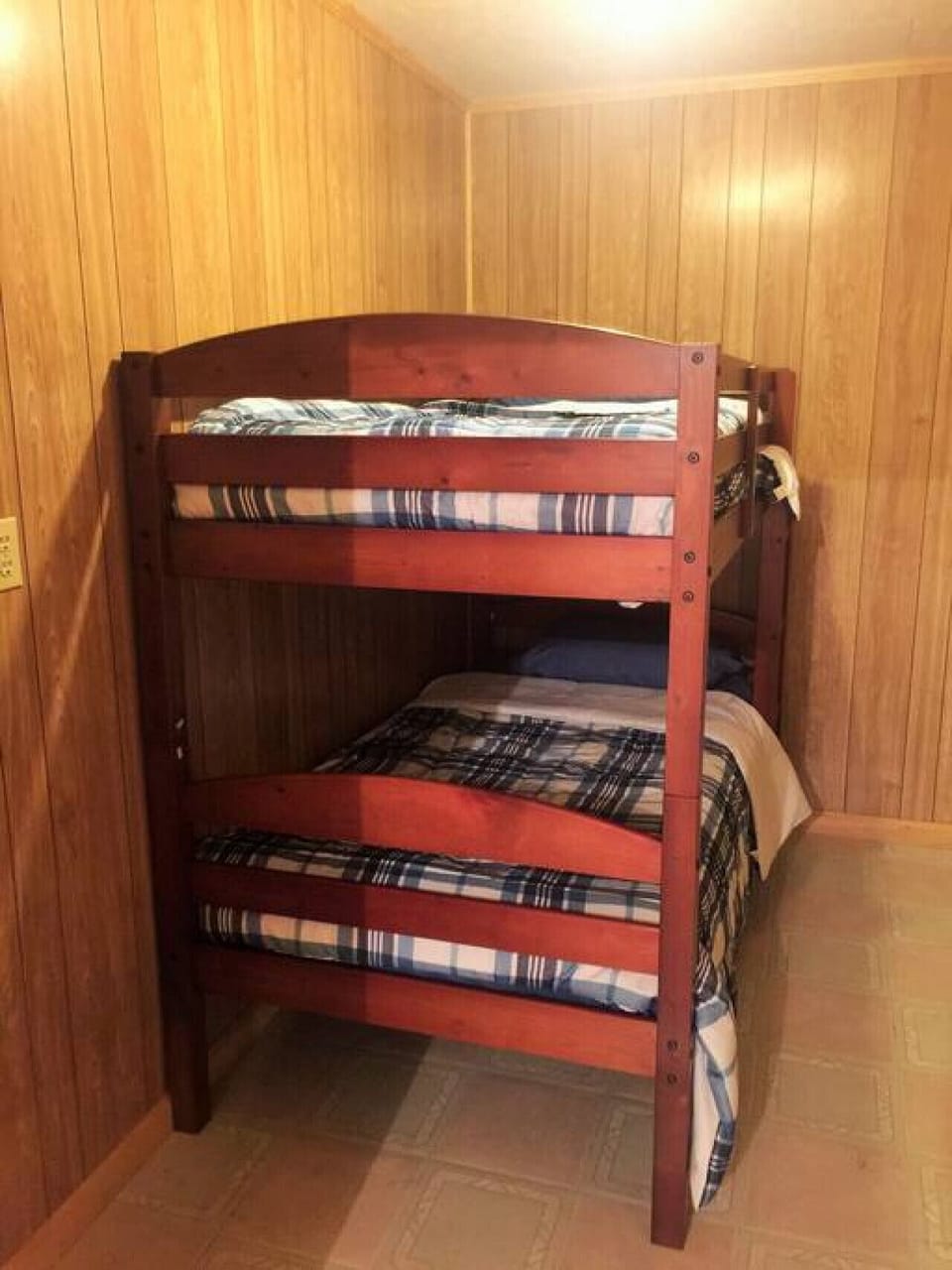 Bedroom 3, twin bunkbed