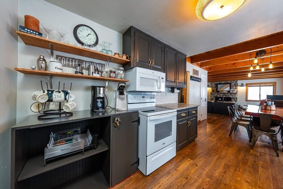 The Elderberry Retreat includes the basics for cooking such as cooking oil and simple seasonings as well as a Keurig® Coffee Maker and K-Cup starter pack.