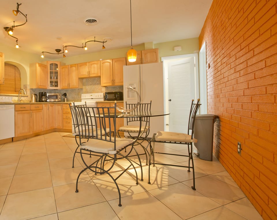 Kitchen with breakfast table adjacent to the Florida room