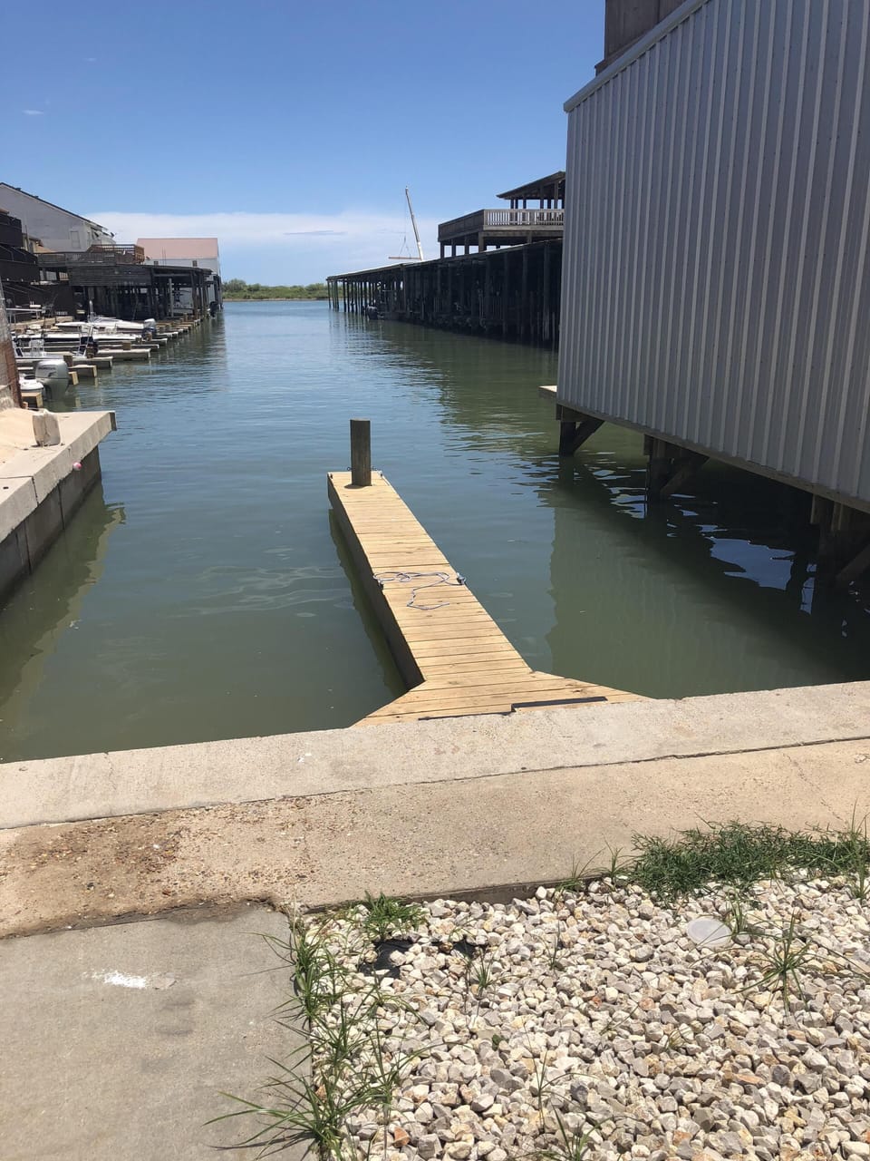 Shared boat slips