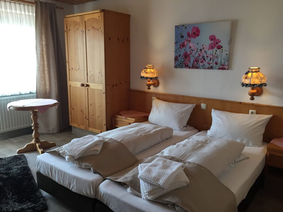 Comfort Double Room, 1 Double Bed, Balcony, River View | Desk, WiFi (free), bed sheets