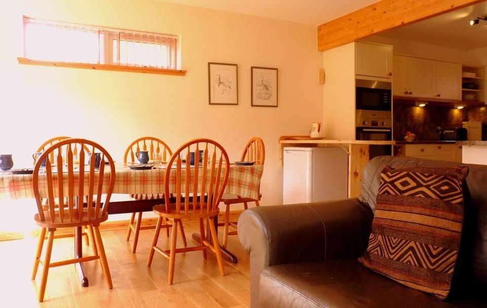 Cottage, 3 Bedrooms | Premium bedding, WiFi, bed sheets